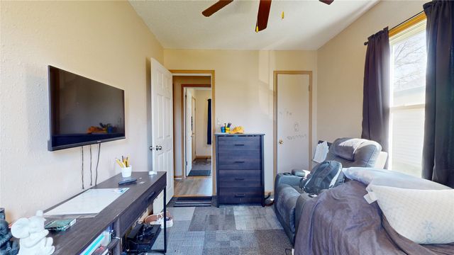 504 E 21st Street S, Newton, IA 50208