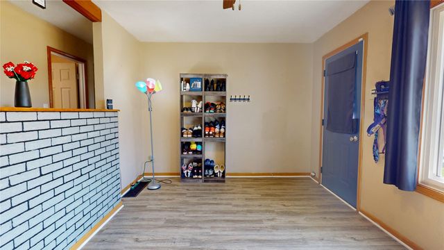 504 E 21st Street S, Newton, IA 50208