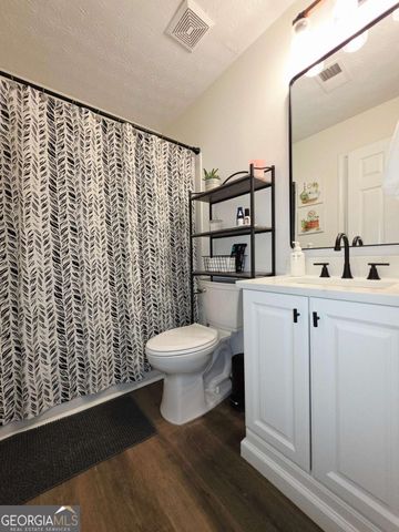 4428 James Wade Drive, Snellville, GA 30039