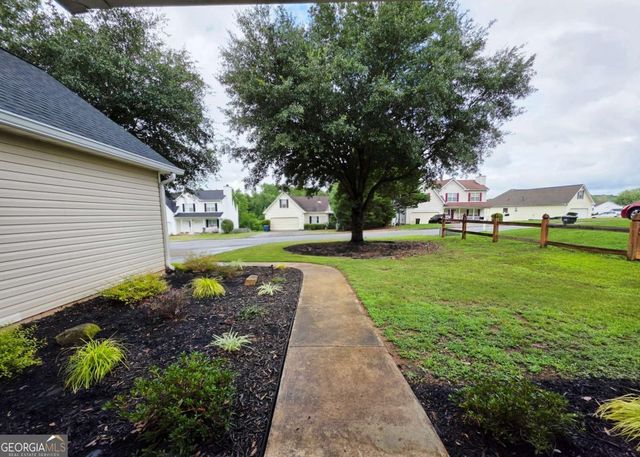 4428 James Wade Drive, Snellville, GA 30039