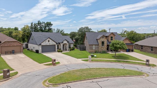 1401 Lauren Lane, Granbury, TX 76048