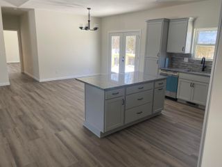 153 Stoneshire Drive, Highlandville, MO 65669