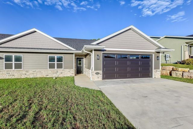 2510 Stoney Brook COURT, Manitowoc, WI 54220