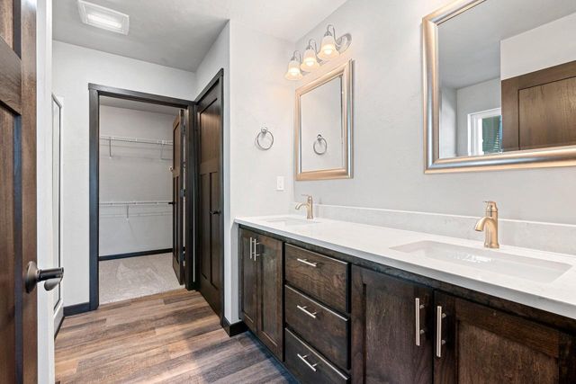 2510 Stoney Brook COURT, Manitowoc, WI 54220