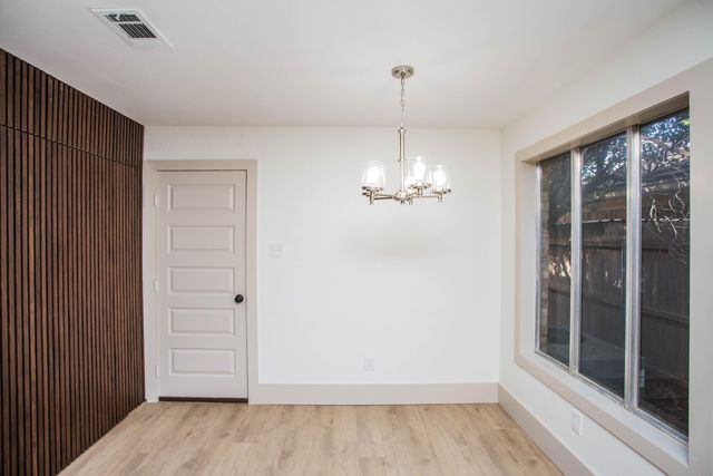 7903 Aberdeen Avenue, Lubbock, TX 79424