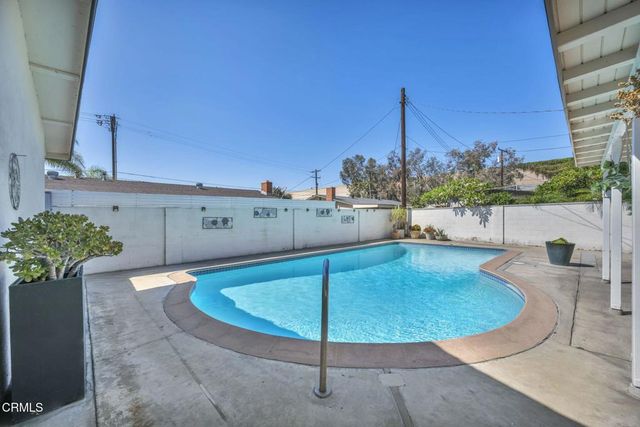1313 N Crestlane Place, Anaheim, CA 92805