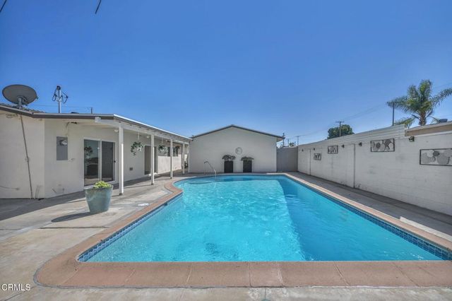 1313 N Crestlane Place, Anaheim, CA 92805
