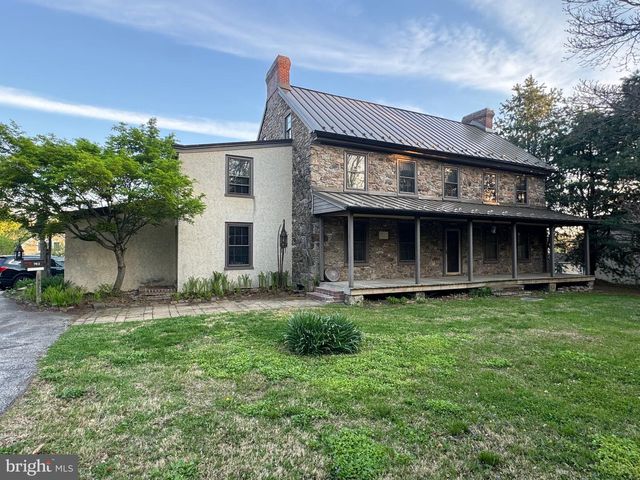 702 LENAPE RD, West Chester, PA 19382