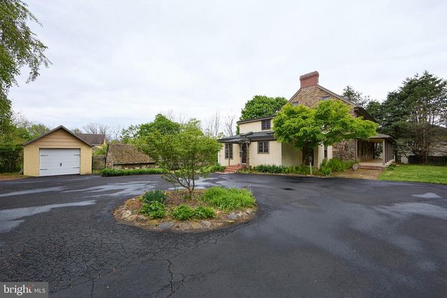 702 LENAPE RD, West Chester, PA 19382