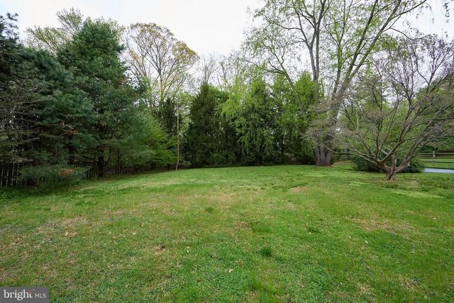 702 LENAPE RD, West Chester, PA 19382
