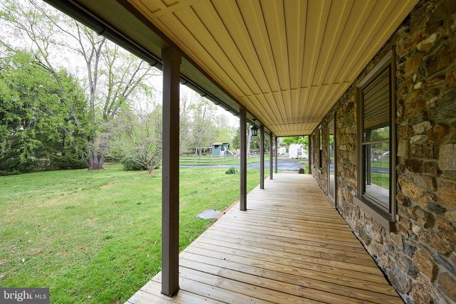 702 LENAPE RD, West Chester, PA 19382