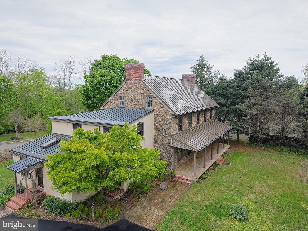 702 LENAPE RD, West Chester, PA 19382