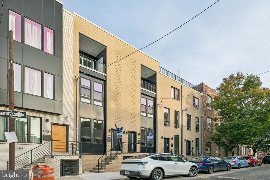 1433 S 8TH ST, PHILADELPHIA, PA 19147 — photo 2