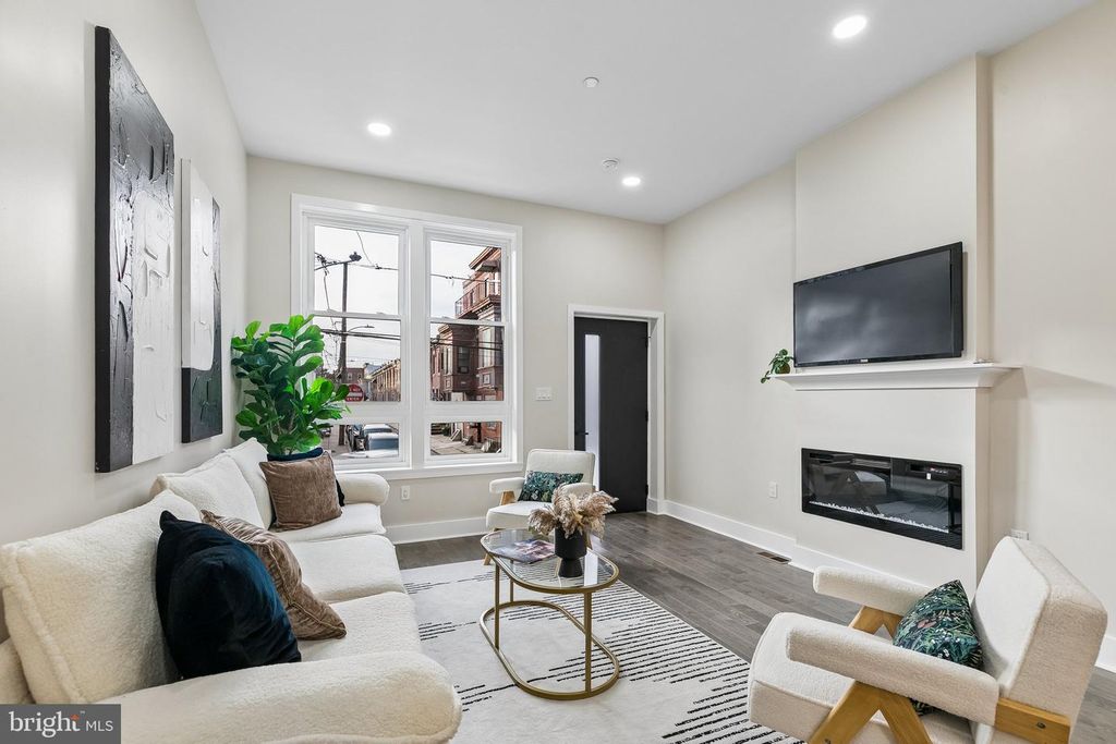 1433 S 8TH ST, PHILADELPHIA, PA 19147 — photo 5