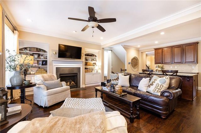 2034 Heathermere Way, Roswell, GA 30075