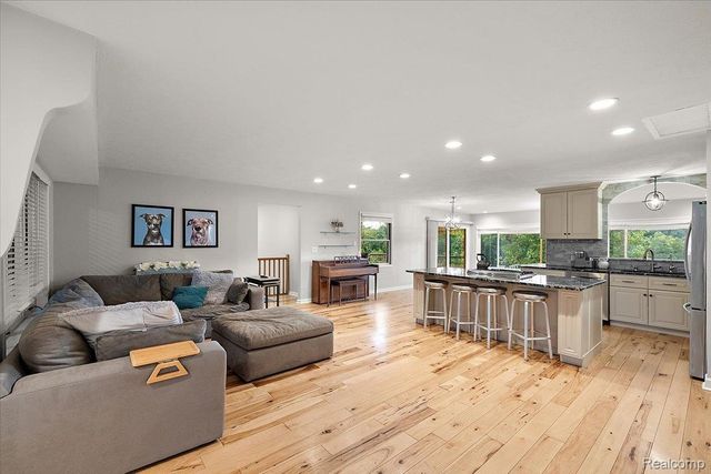 7291 Parkwood Drive, Tyrone Township, MI 48430