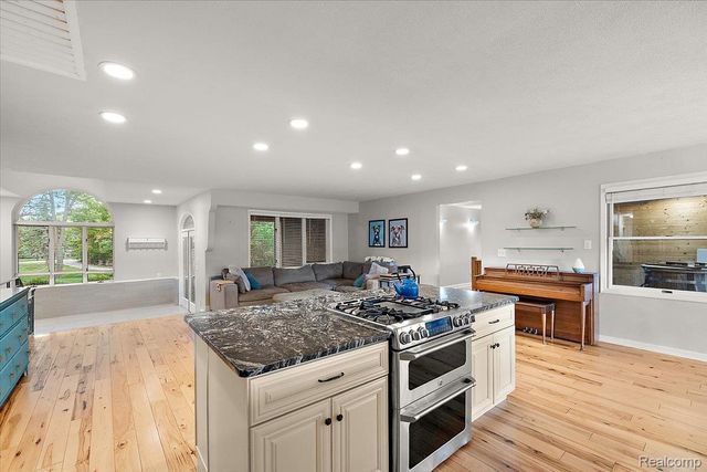 7291 Parkwood Drive, Tyrone Township, MI 48430