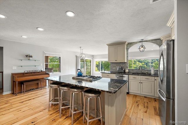 7291 Parkwood Drive, Tyrone Township, MI 48430