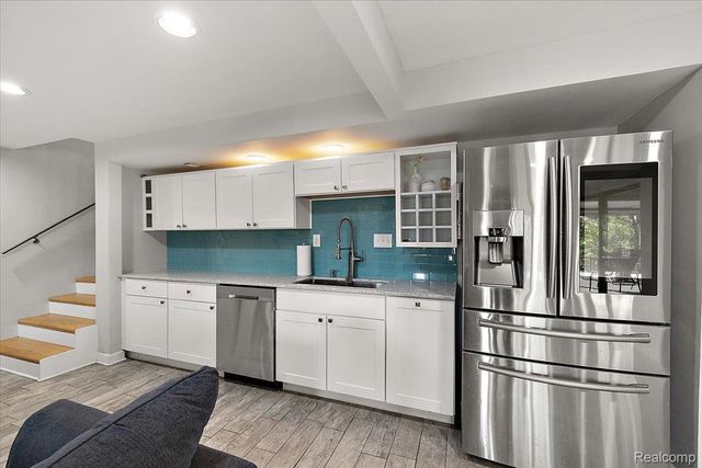 7291 Parkwood Drive, Tyrone Township, MI 48430