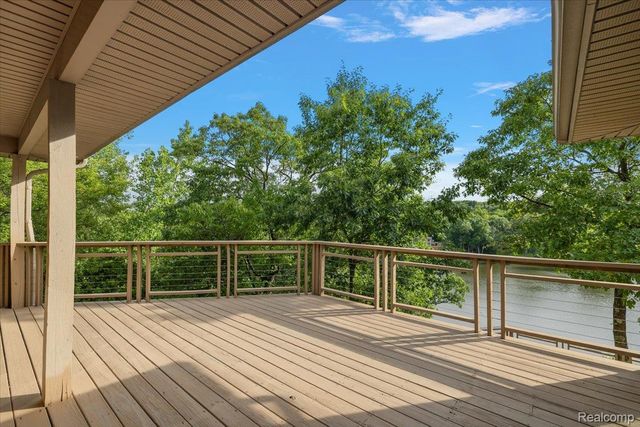 7291 Parkwood Drive, Tyrone Township, MI 48430