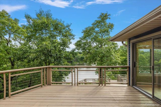 7291 Parkwood Drive, Tyrone Township, MI 48430