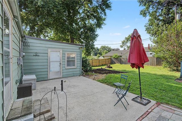 606 NE 43rd Terrace, Kansas City, MO 64116