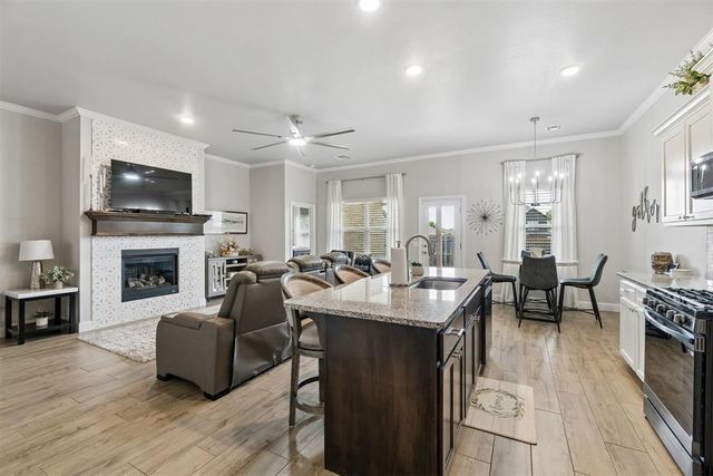 10005 Glover River Drive, Yukon, OK 73099