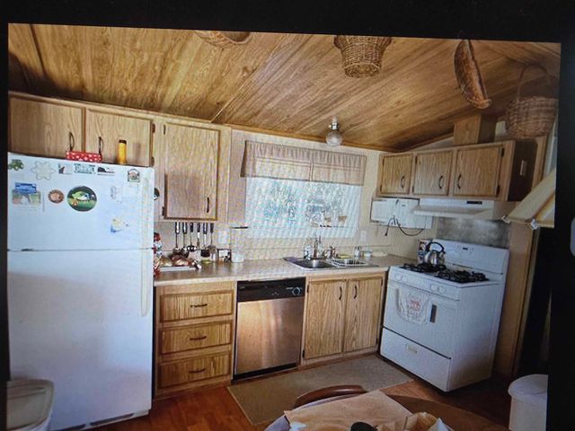 847 Simonsville Road, Andover, VT 05143