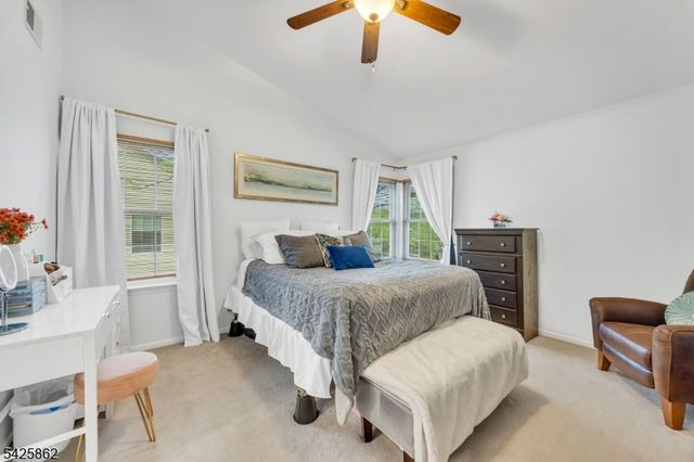 33 Foxwood Court, Bedminster Twp., NJ 07921