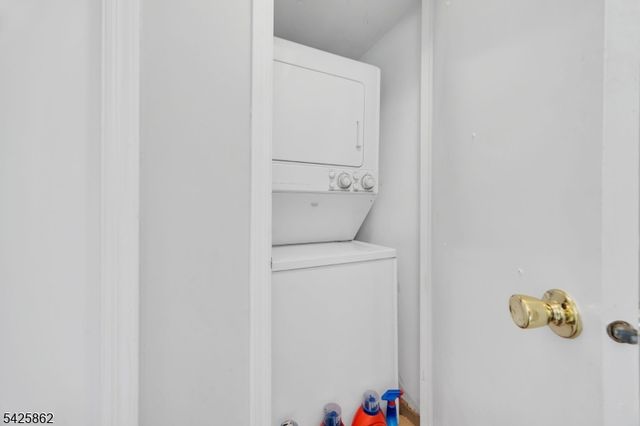 33 Foxwood Court, Bedminster Twp., NJ 07921
