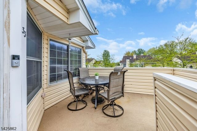 33 Foxwood Court, Bedminster Twp., NJ 07921
