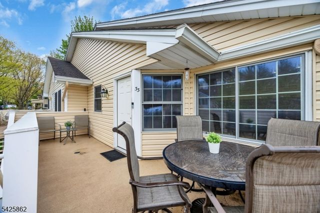 33 Foxwood Court, Bedminster Twp., NJ 07921