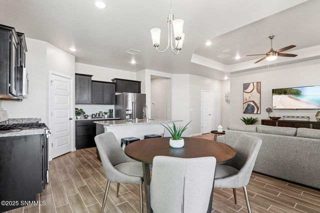 7010 Sentinel Avenue, Las Cruces, NM 88012