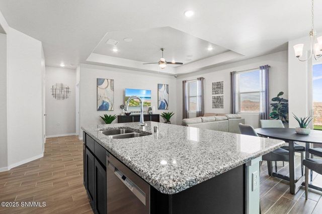 7010 Sentinel Avenue, Las Cruces, NM 88012