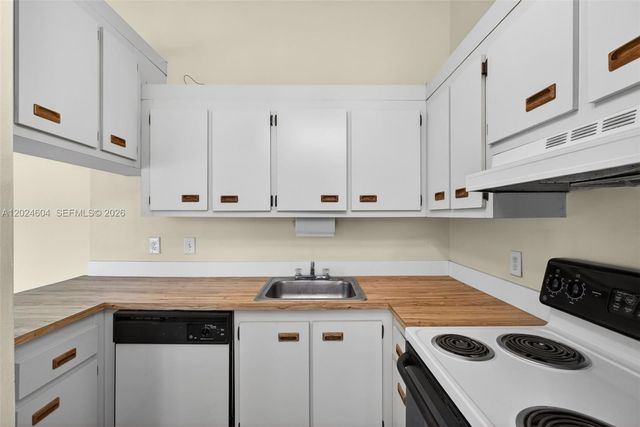 1954 Windsor Drive 1954, North Palm Beach, FL 33408