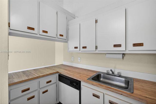 1954 Windsor Drive 1954, North Palm Beach, FL 33408