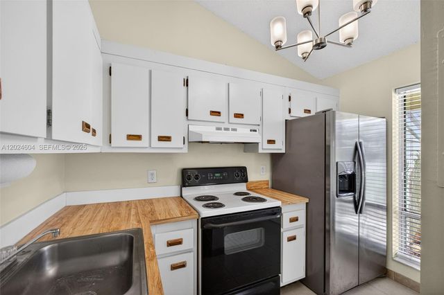 1954 Windsor Drive 1954, North Palm Beach, FL 33408