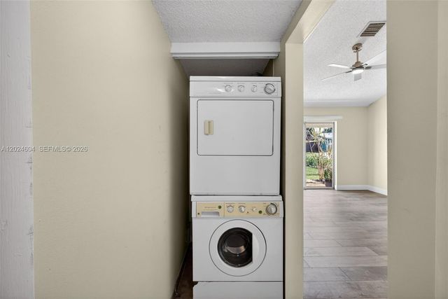 1954 Windsor Drive 1954, North Palm Beach, FL 33408