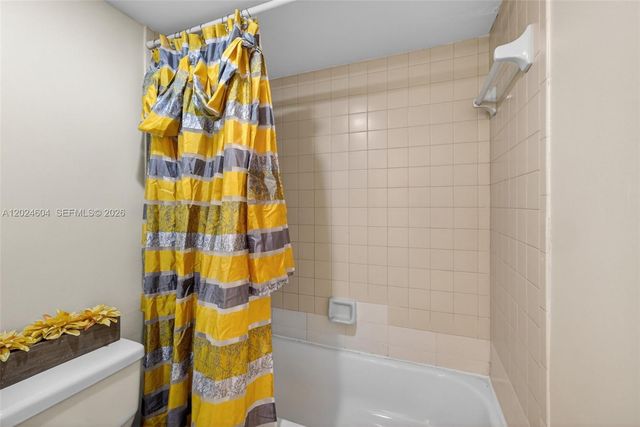 1954 Windsor Drive 1954, North Palm Beach, FL 33408