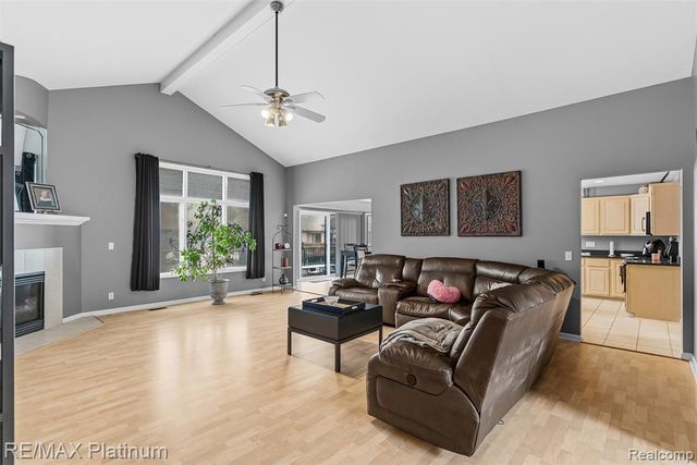 52655 Chestnut Grove Lane, Utica, MI 48316