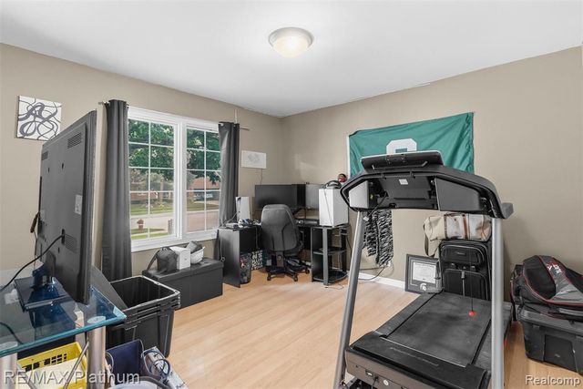 52655 Chestnut Grove Lane, Utica, MI 48316