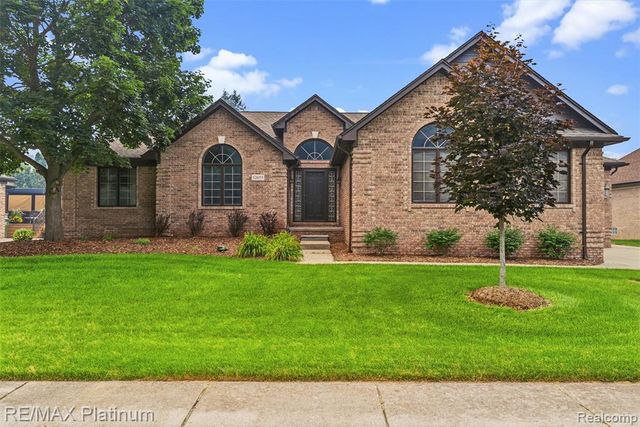 52655 Chestnut Grove Lane, Utica, MI 48316