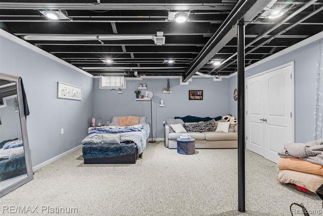 52655 Chestnut Grove Lane, Utica, MI 48316