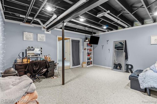 52655 Chestnut Grove Lane, Utica, MI 48316
