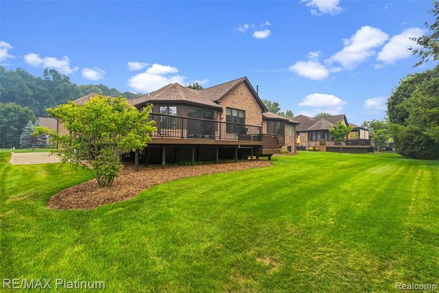 52655 Chestnut Grove Lane, Utica, MI 48316