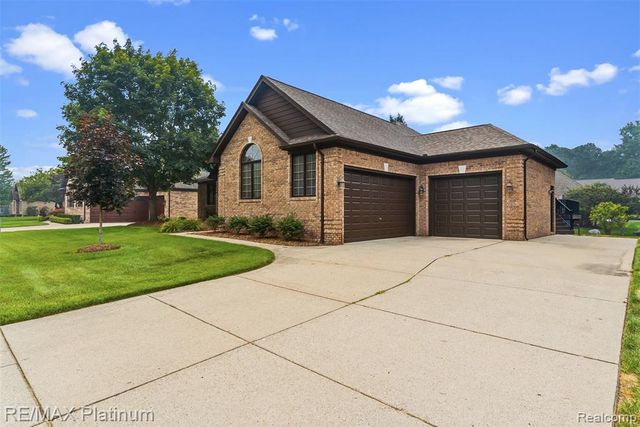 52655 Chestnut Grove Lane, Utica, MI 48316