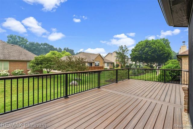 52655 Chestnut Grove Lane, Utica, MI 48316