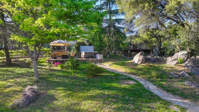 9475 King Rd, Loomis, CA 95650