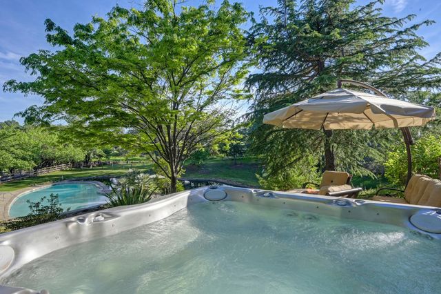 9475 King Rd, Loomis, CA 95650