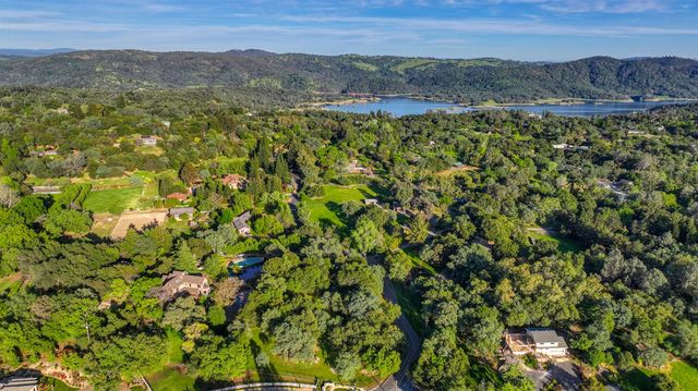 9475 King Rd, Loomis, CA 95650